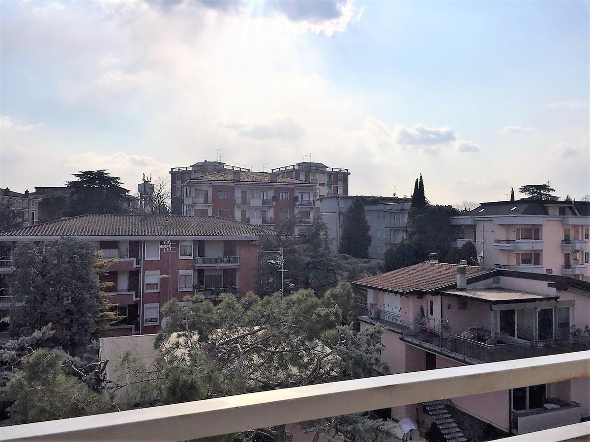 Appartamento Del Sole ديسينسانو ديل غاردا المظهر الخارجي الصورة